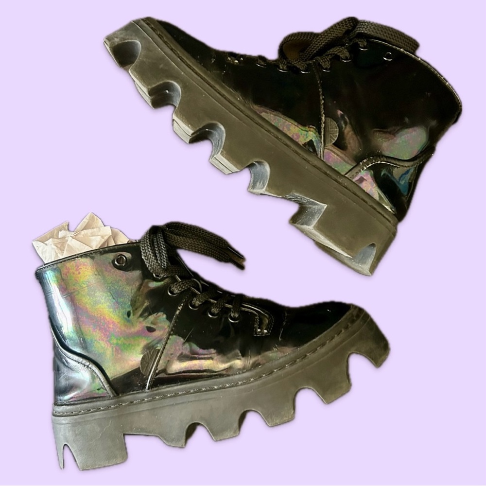Underground Jungle boots in petrol/oil slick (US 7)